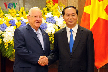 Chủ tịch nước Trần Đại Quang và Tổng thống Israel Reuven Ruvi Rivlin .